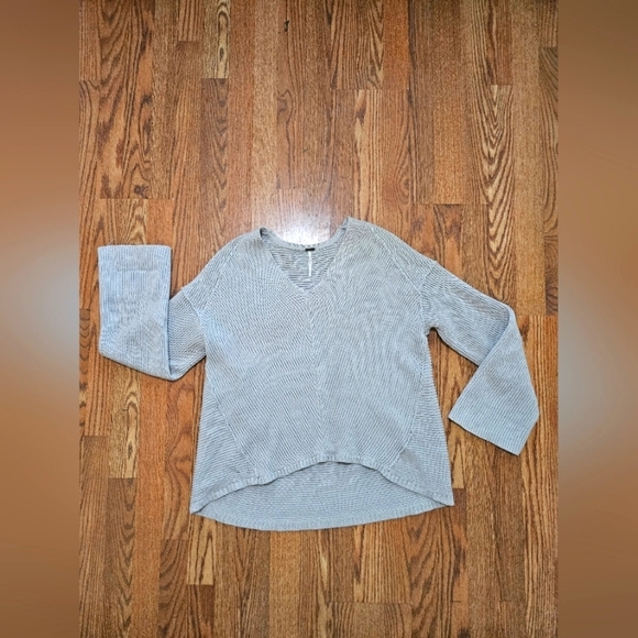 Free People Sweaters - FREE PEOPLE Grey Bell Sleeve Sweater